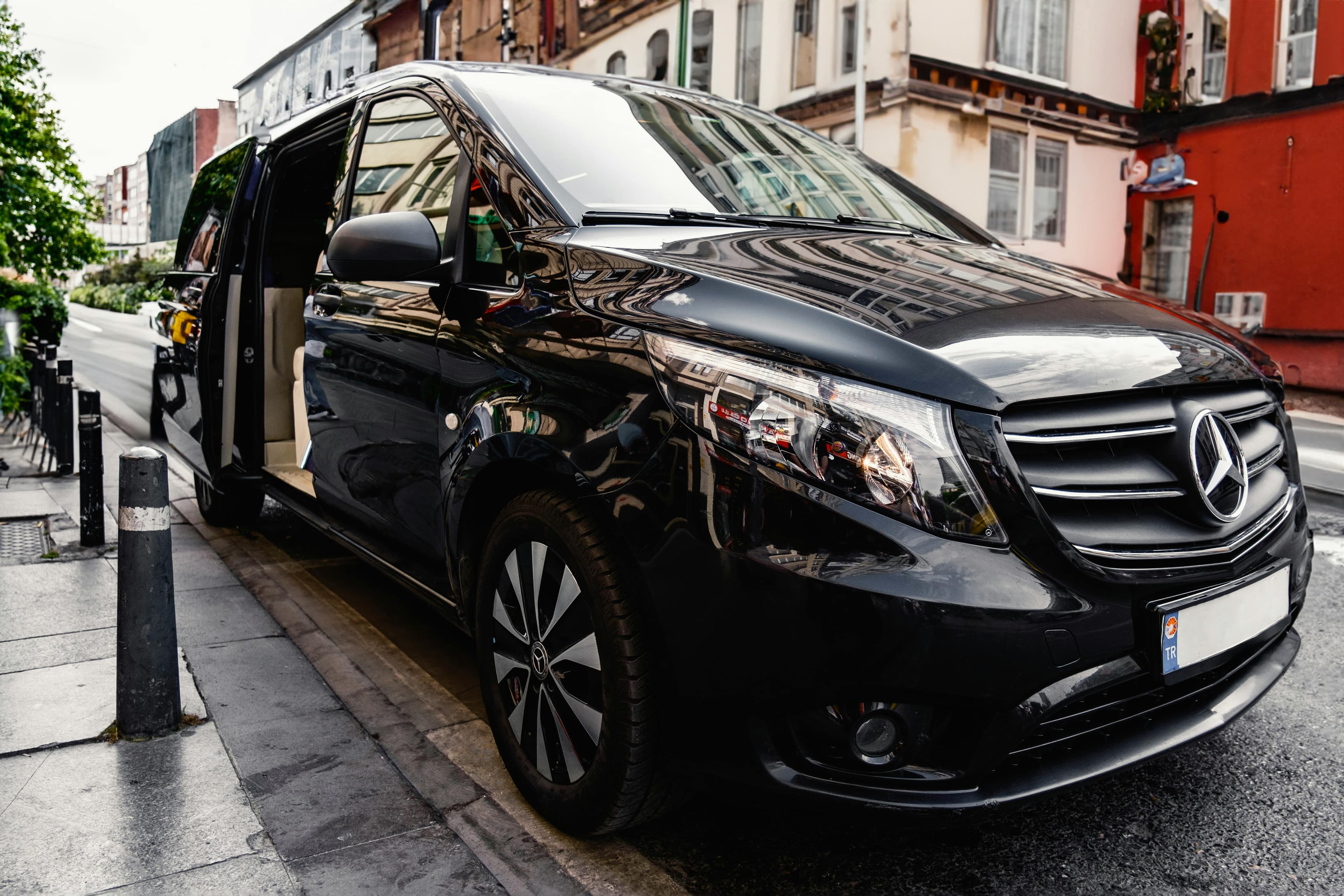 Mercedes Vito — transport touristique à Casablanca
